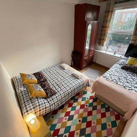 Spacious Family Flat Londyn Zewnętrze zdjęcie